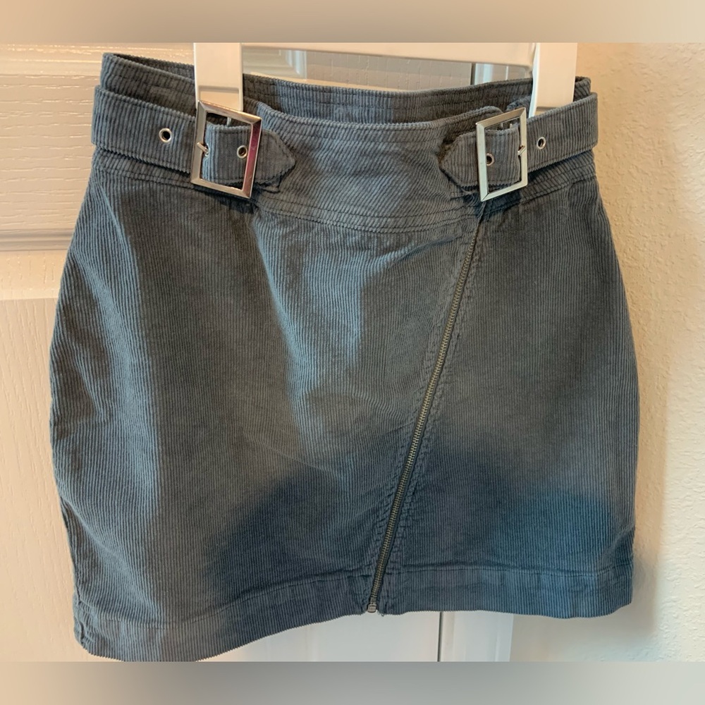 Urban Outfitters M Blue Corduroy Skirt Belted and front zip